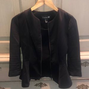 FORVER 21 PEPLUM BLAZER